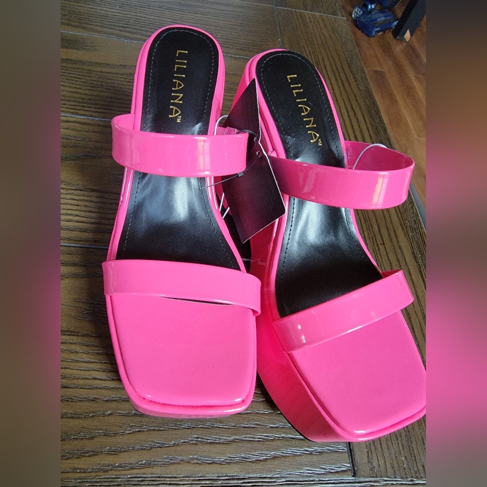 FOREVER 21 PINK SHOES